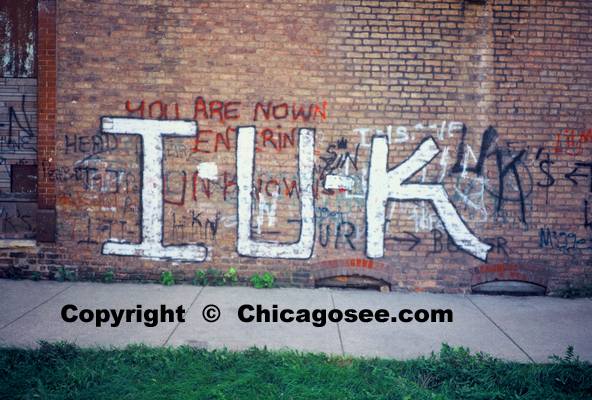 "insane Unknowns" Chicago gang graffiti
