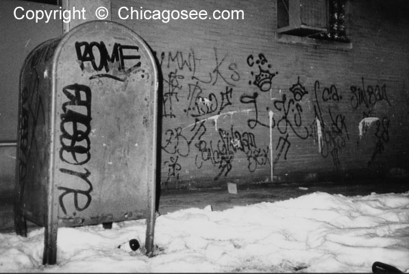 mailbox gang graffiti, Chicago, c.1989