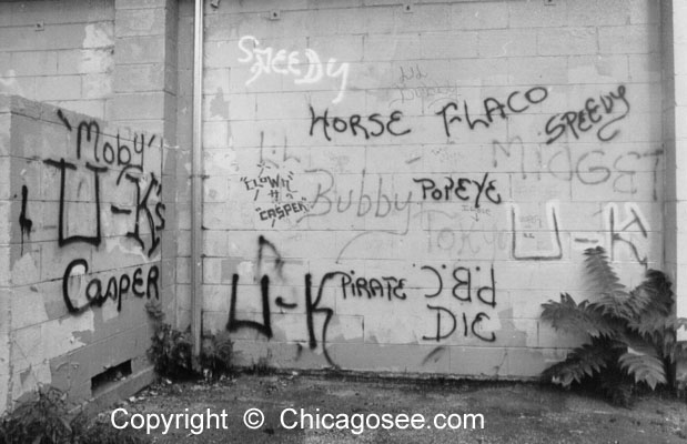 "Unknowns" Chicago gang graffiti, c. 1983