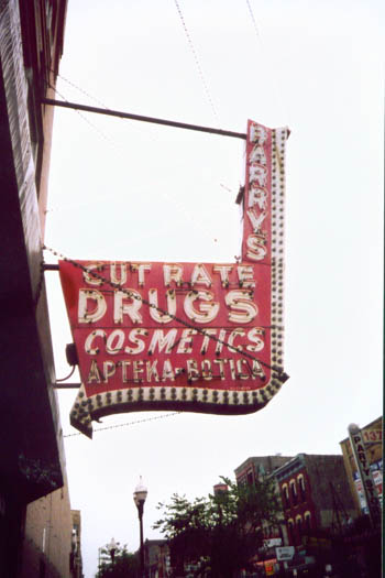 "Drugs" sign, Chicago