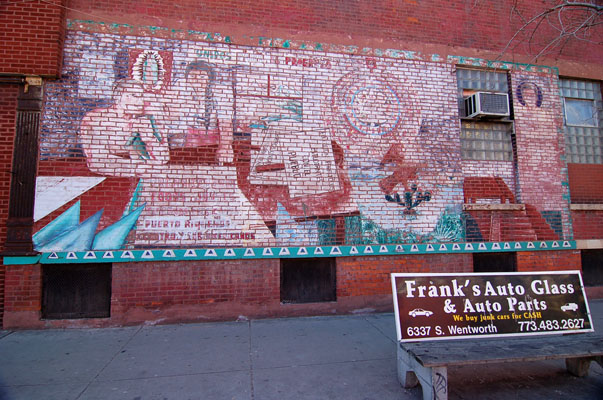 Pilsen, Chicago Mexican murals fading away, 2007