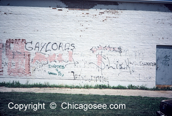 "Gaylords'" Chicago gang graffiti, 1981