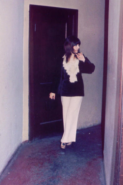 Grace Slick wandering Aragon Ballroom backstage, Chicago, 1968