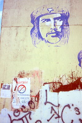 Che image on wall, Chicago