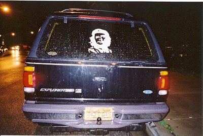 Che Guerva famous image on auto in Chicago