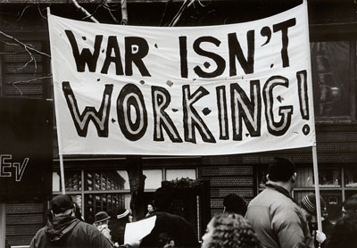 "War isn't working," Chicago anti-Iraq war protest