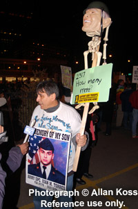 Gold Star father, Juan Torres, Chicago Iraq Protest