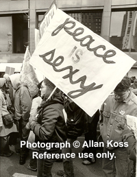"Peace is sexy" photograph of antiwar march, Chicago