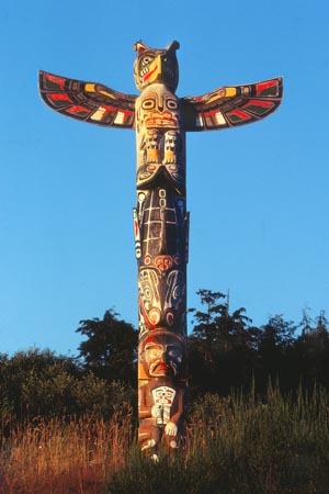 totem pole_Alert bay