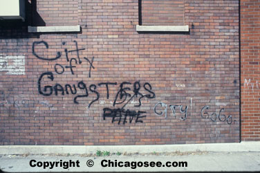 "City of Gangsters" Chicago gang graffiti, 1982